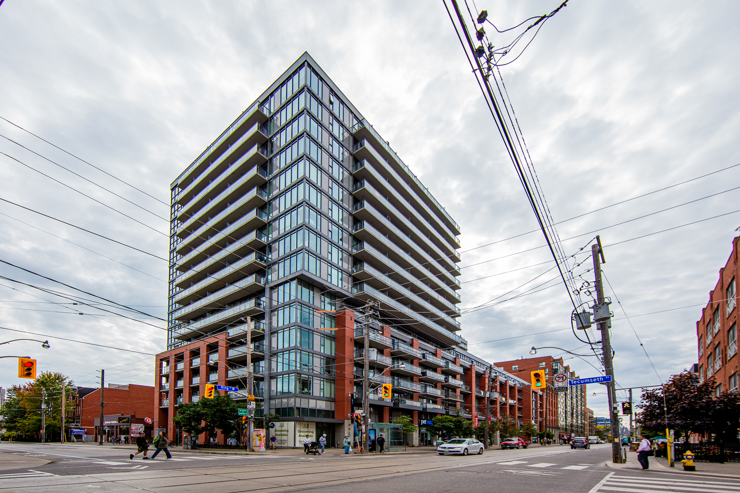 514 - 775 King Street West
