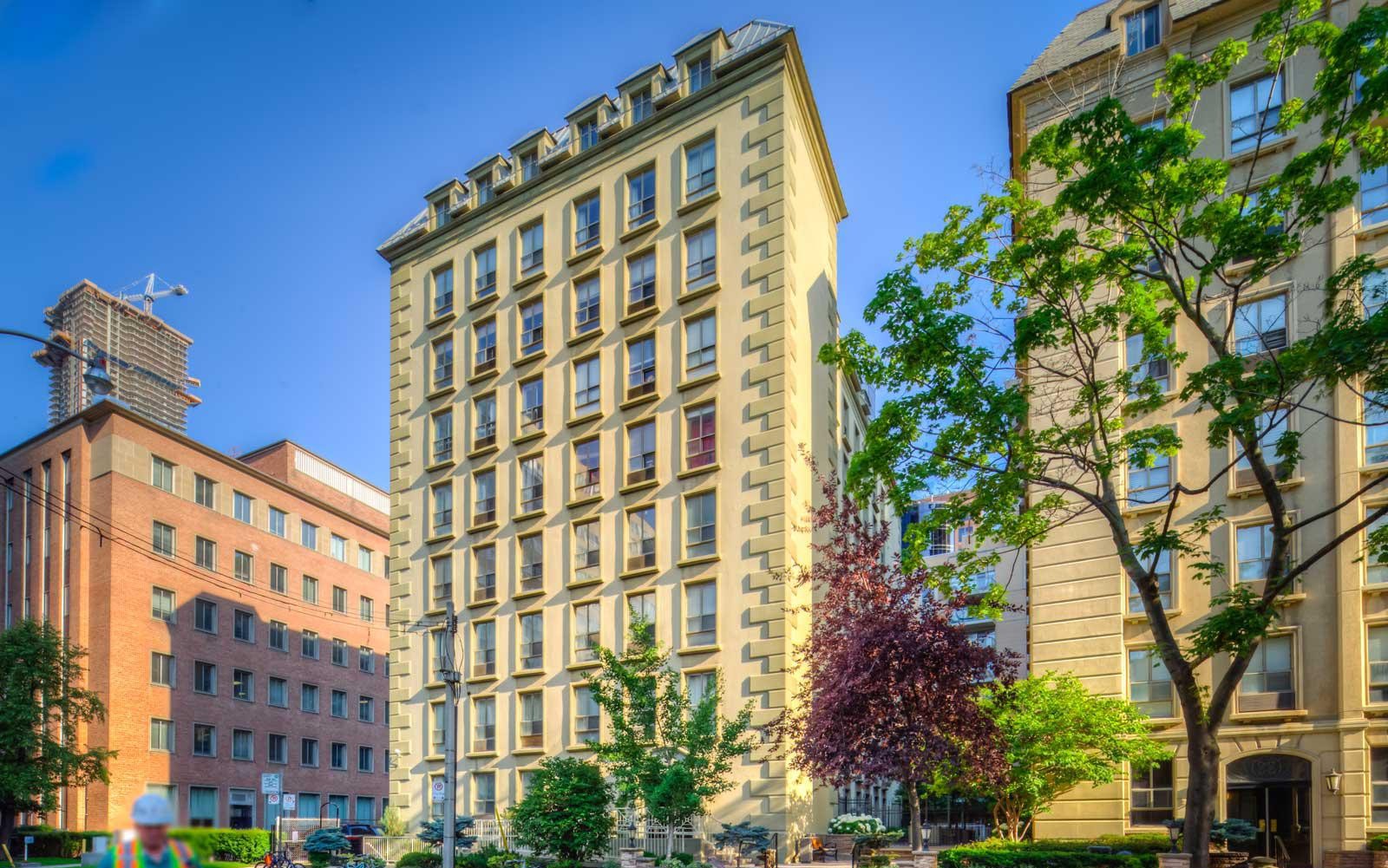 106 - 88 Charles Street East