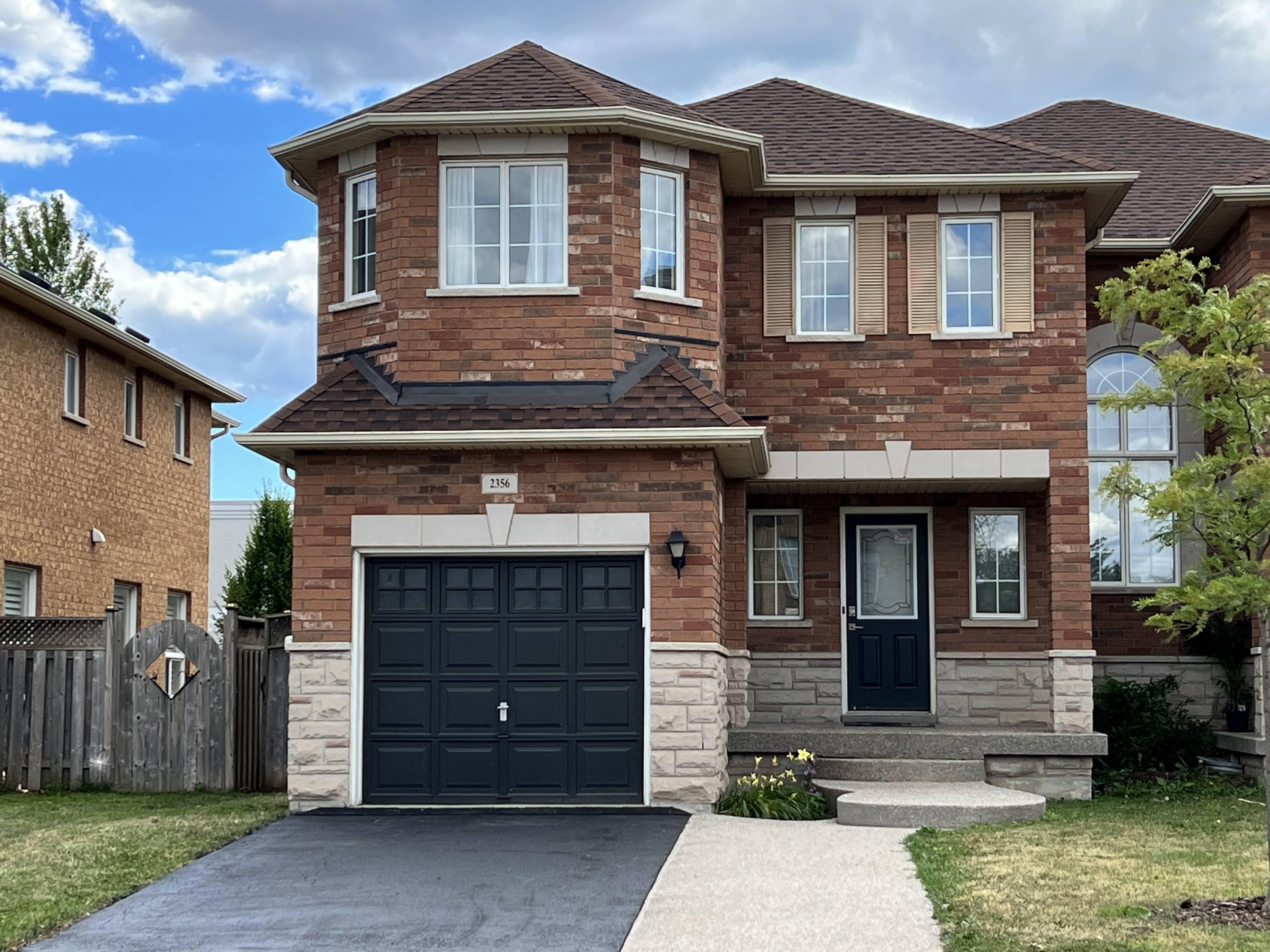 2356 Newcastle Crescent