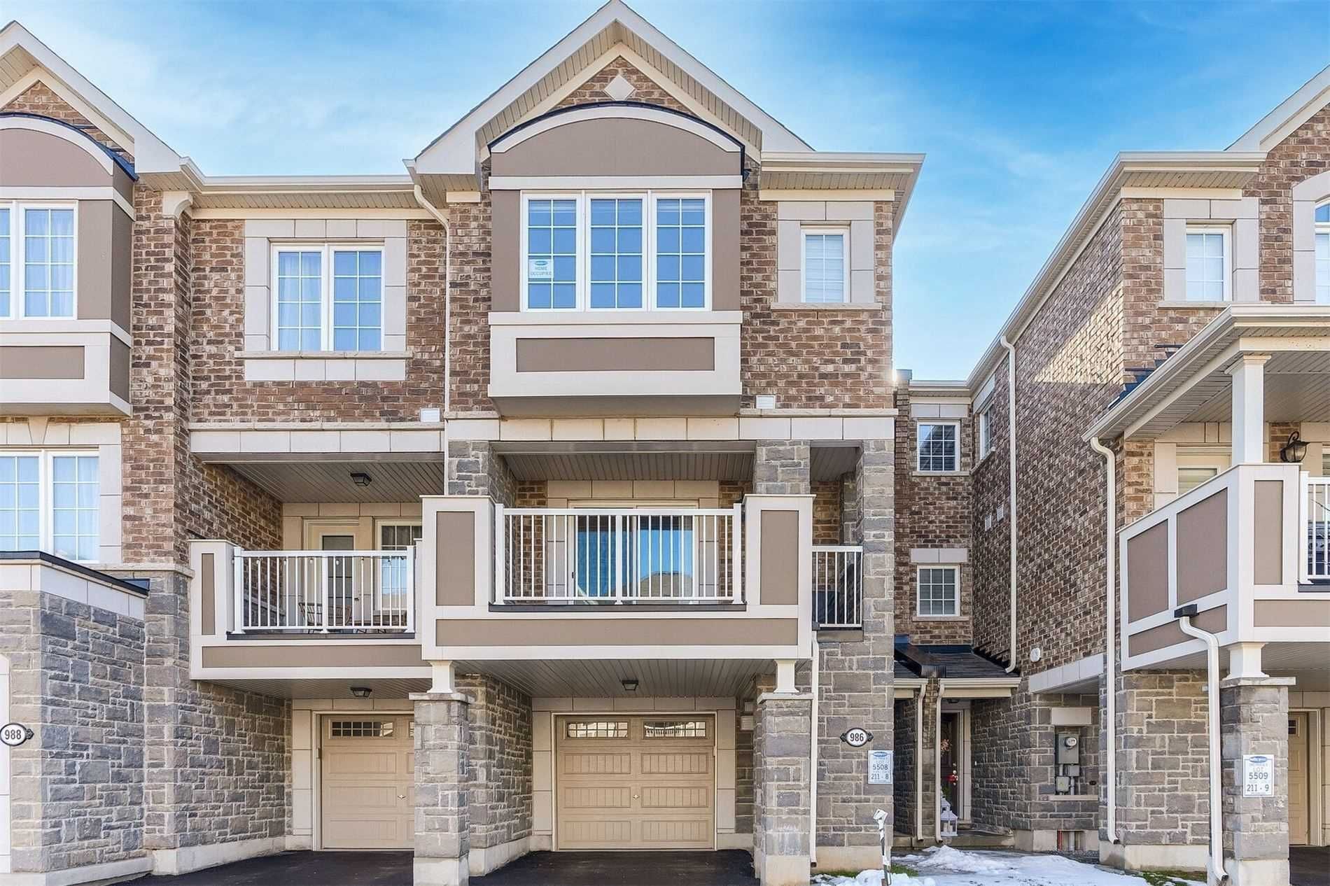 986 Alder Gate