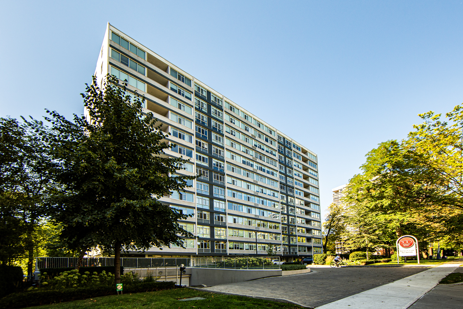 601 - 500 Avenue Road