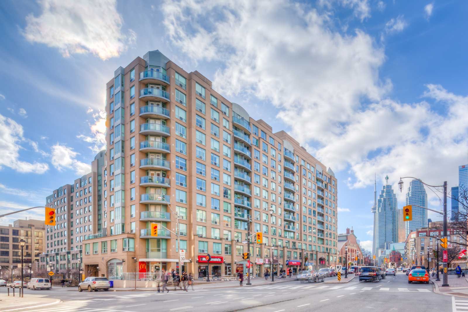 109 Front Street East - 739