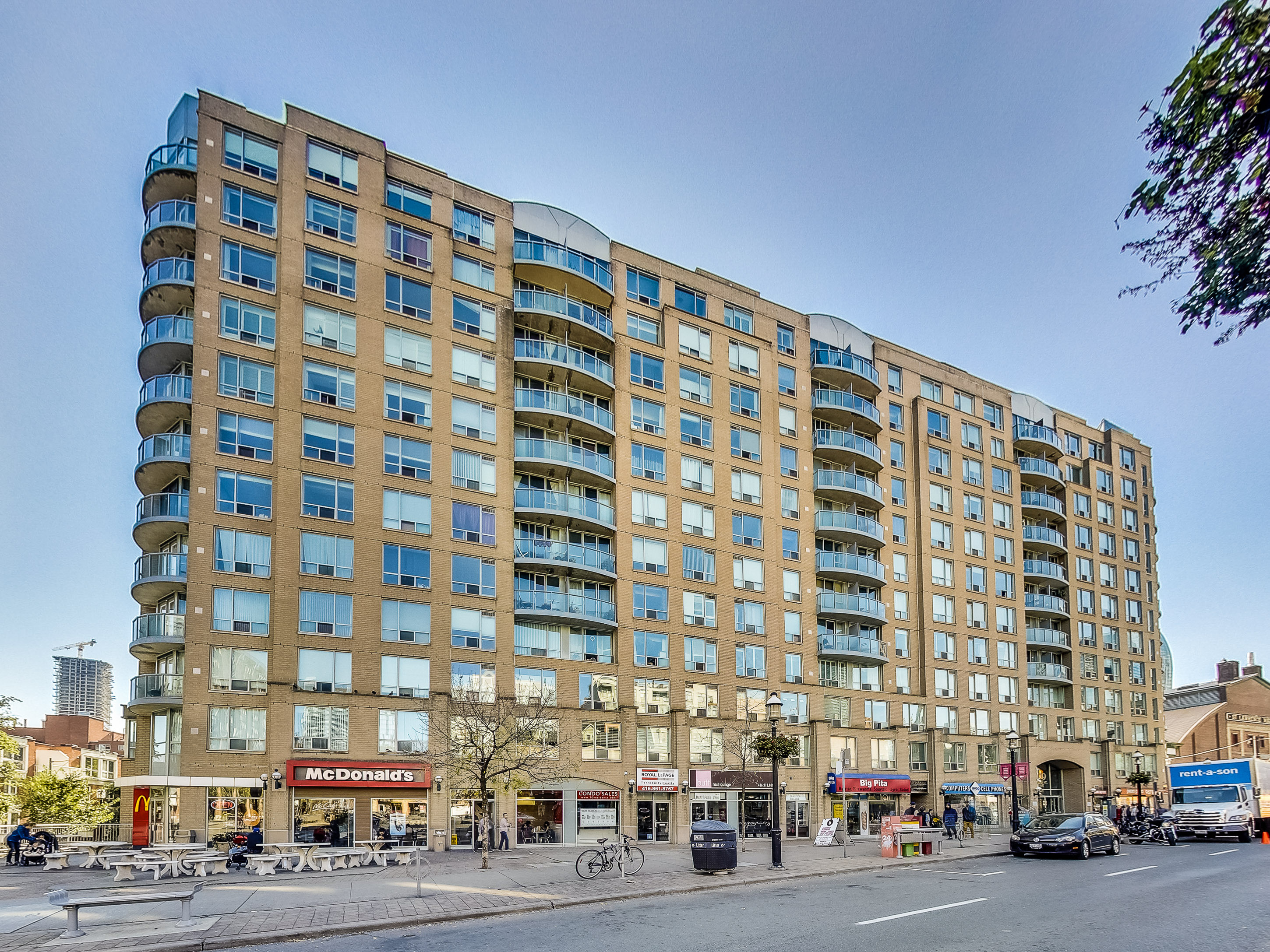 340 - 109 Front Street East